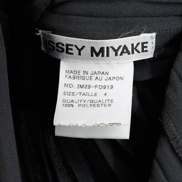 Issey Miyake Archival Rare Grey Pleated Scarf-Collar Button-Front Duster - Picture 8 of 10